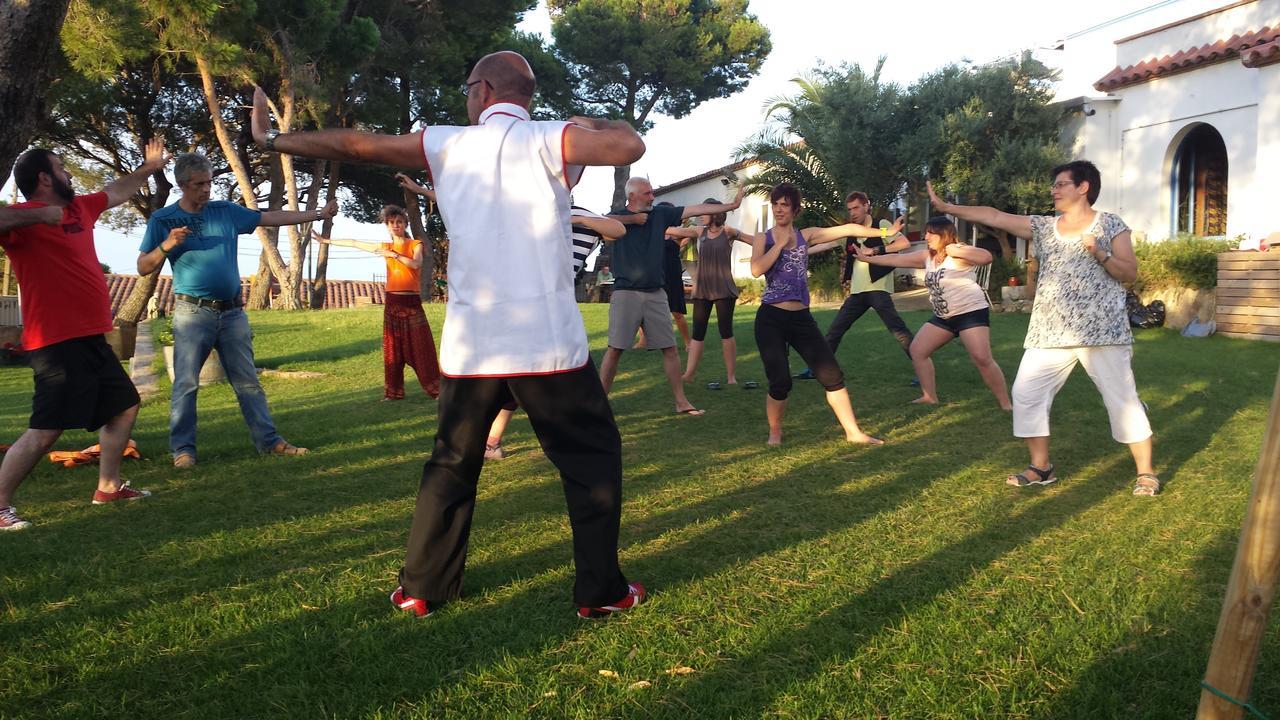 Alberg Costa Brava Llanca Bagian luar foto