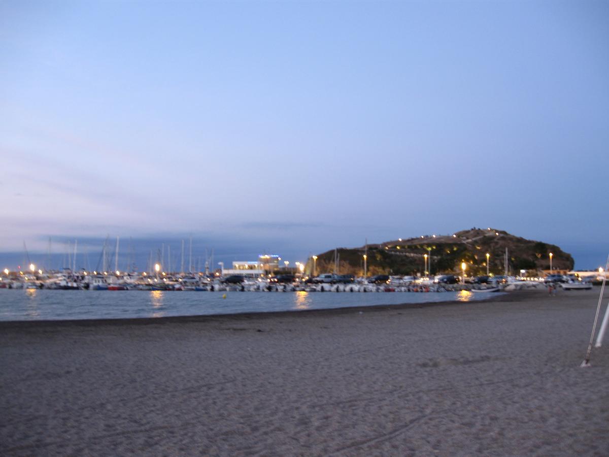 Alberg Costa Brava Llanca Bagian luar foto