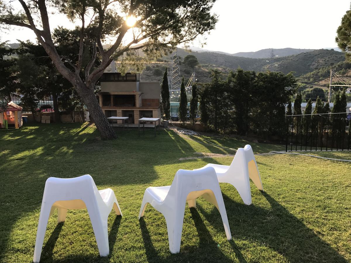 Alberg Costa Brava Llanca Bagian luar foto