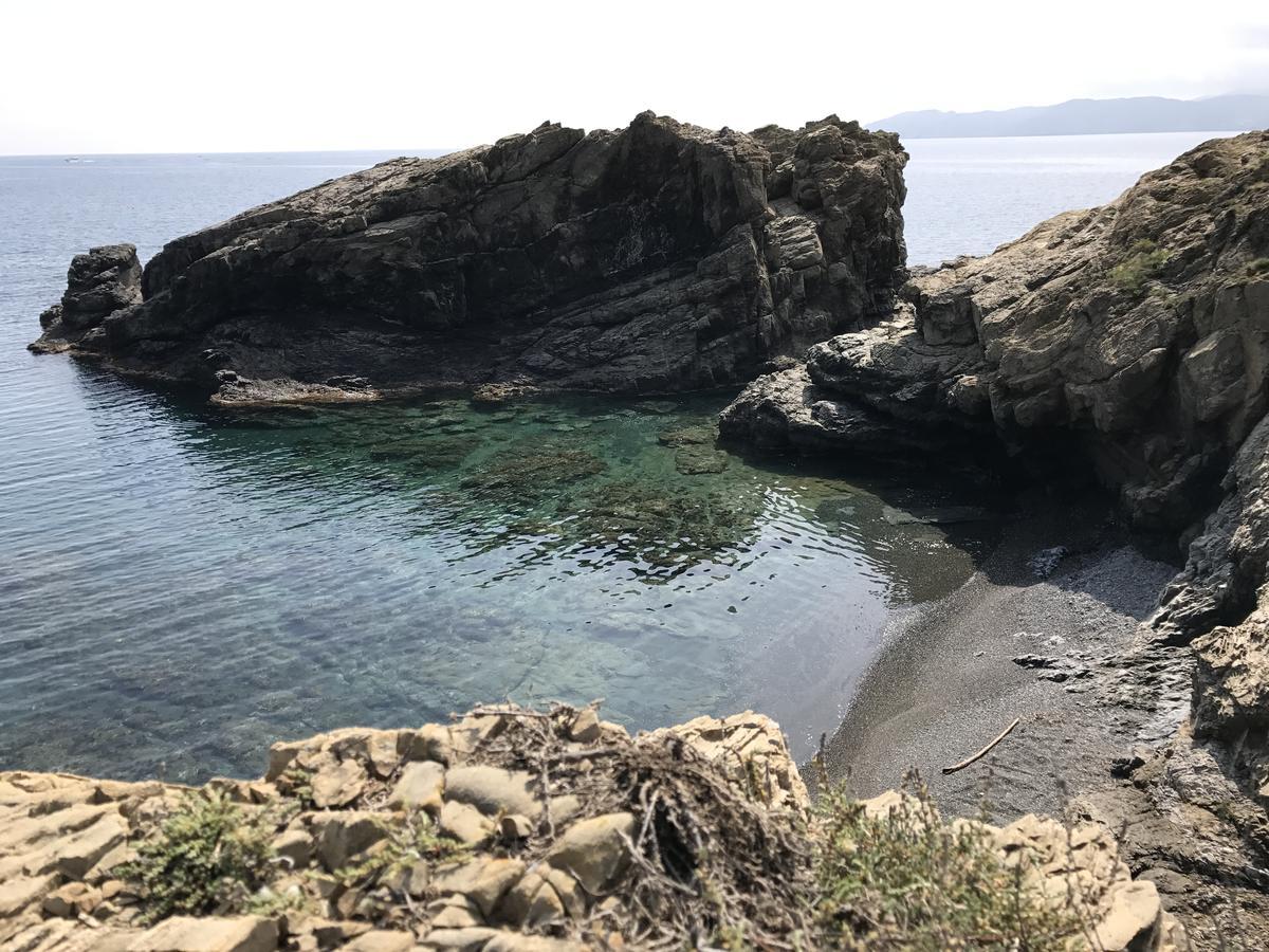 Alberg Costa Brava Llanca Bagian luar foto